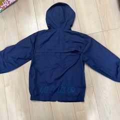 ナイキ　キッズ　マウンテンパーカー　120サイズの画像