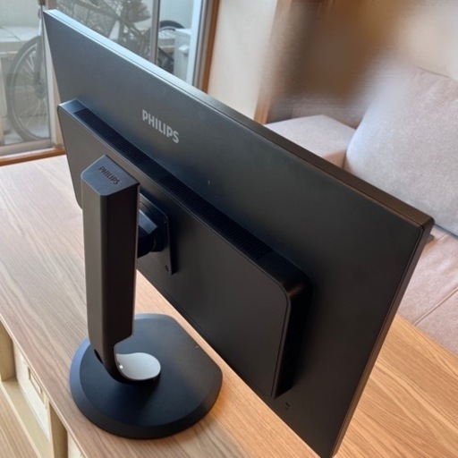 パソコン 周辺機器　　モニター　液晶ディスプレイ　4K
