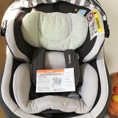 サーキュレーター付きチャイルドシート⭐︎ヒップシート、おもちゃ等の画像