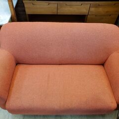 2人掛け ソファー ファブリック 布製 オレンジ □幅129㎝x奥行68㎝x