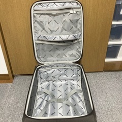 キャリーケース 旅行バッグの画像