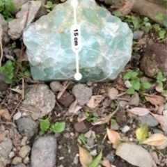 方解石？ 原石の画像