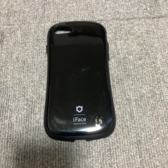 【取引終了】スマホケース  iFace iPhoneSE2 黒