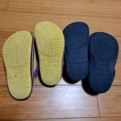 crocsサンダル二足の画像