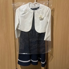 【ほぼ新品】　女の子　フォーマルドレス　130cm
