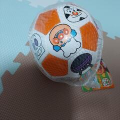 アンパンマンのサッカーボールの画像