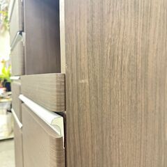 W 16324  NITORI 2枚ガラス扉キッチンボード　食器棚　幅80cm   ◆大阪市内・東大阪市他 5,000円以上ご購入で無料配達いたします！◆ ※京都・高槻・枚方方面◆神戸・西宮・尼崎方面◆奈良方面、大阪南部方面　それぞれ条件付き無料配送あり！            の画像