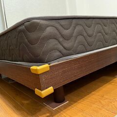 ニトリ購入 ダブルベッド&マットレス コンセント付き　半年のみ使用の画像