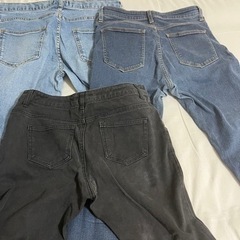 ジーンズ　W70センチ　3本セットの画像