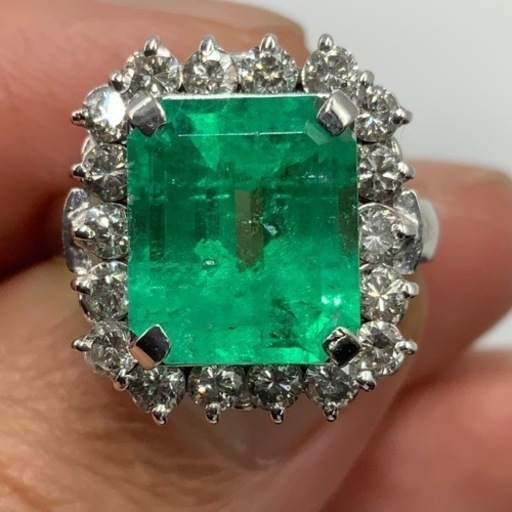 売り切れました。Pt900 プラチナ900 エメラルド　リング　大粒　5.75ct ダイヤ0.9ct 8.2g 約14号