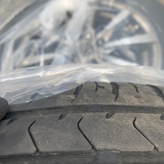 車のパーツ タイヤ、ホイールの画像