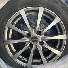 車のパーツ タイヤ、ホイール