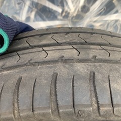 車のパーツ タイヤ、ホイールの画像