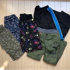 男の子130サイズ19着まとめ売り&バラ売り❤︎TシャツロンTジャージ短パンSETの画像