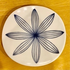 粋な小皿3枚セット。128mm。美品。欠けなどありません雑貨 食器 プレートの画像
