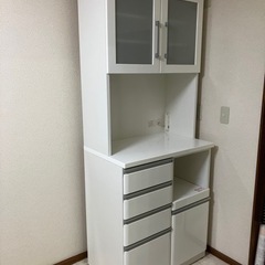 食器棚　白　（お話し中）