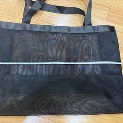 メッシュのバックの画像