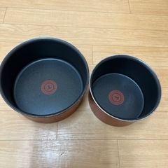 ティファール　小鍋、大鍋差し上げます