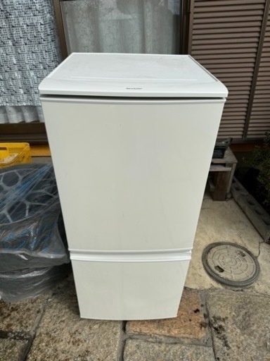 SHARP ノンフロ冷凍冷蔵庫