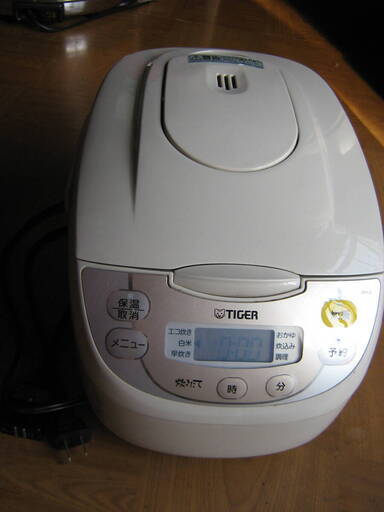 タイガー　炊飯器　マイコン　５、５合　JBH-G100