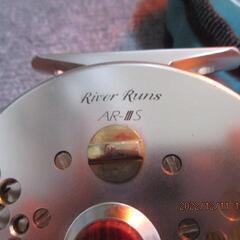 RIVER RUNSフライ リールARⅢS中古です。の画像
