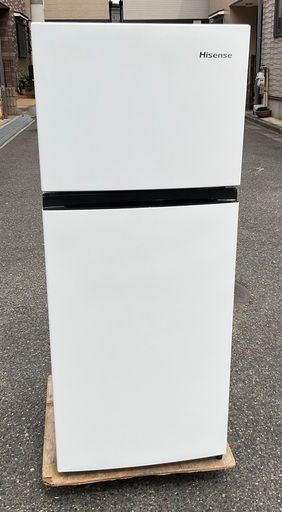 【RKGRE-308】特価！ハイセンス/Hisense/120L 2ドア冷凍冷蔵庫/HR-B1202/中古品/2020年製/当社より近隣無料配達！