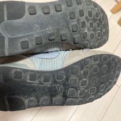 NIKEレディーススニーカー23.5の画像
