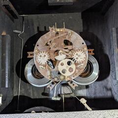 【交渉中】古い掛時計の画像