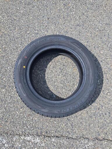 車のパーツ タイヤ、ホイール