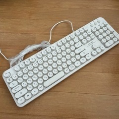 エレコム有線キーボードTRTUS01WHほぼ未使用