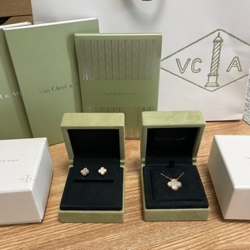 ヴァンクリーフアンドアーペル