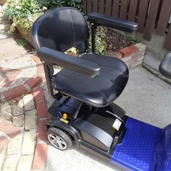 値下げしました】電動シニアカー-電動台車 折り畳み階段昇降機【船橋