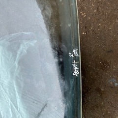 newキャンター　フロントガラスの画像