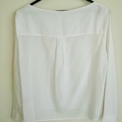 レディーストップス1つ400円〜　ユニクロS.Mサイズ(春、夏、秋用)の画像