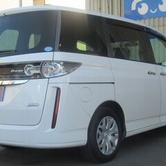 お得な車がたくさん入ってきてます😻　マツダ　ビアンテの画像