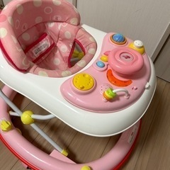 子供用品 ベビー歩行器の画像