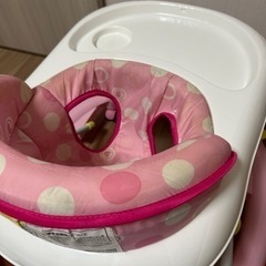 子供用品 ベビー歩行器の画像