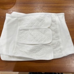 ウエストニッパー