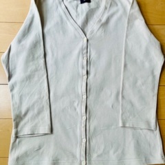 レディーストップス1つ400円〜　ユニクロS.Mサイズ(春、夏、秋用)の画像