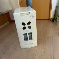 【受け渡し予定者決定】米びつ　13kg対応