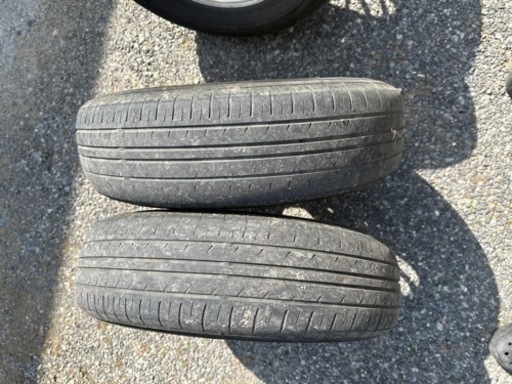 車のパーツ タイヤ、ホイール