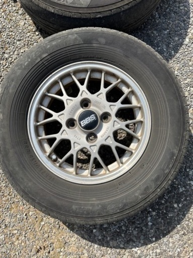 車のパーツ タイヤ、ホイール