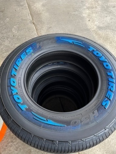 24年製！ホワイトレター！195/80R15 107/105N トーヨータイヤH30 作業代、消費税、廃タイヤ代、全て込み64900円！ハイエース、キャラバン等に