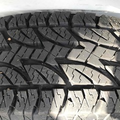 suzukiエスクードに履いていたブリジストンタイヤ「DUELER A/T」の画像
