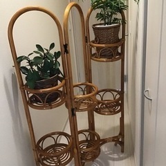 ラタンフラワースタンド 3連花台 の画像