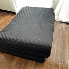  折り畳み式マットレス　500円あげますの画像