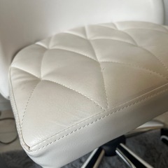サロン使用　ガス圧チェア　家具 椅子 チェアの画像