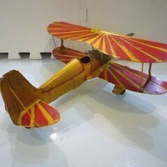アンティーク調 ブリキ プロペラ複葉機 幅30.3cm レトロ雑貨 オブジェ インテリア雑貨 プロペラ機 飛行機 おもちゃ 札幌市東区 新道東店の画像