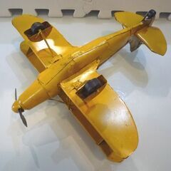 アンティーク調 ブリキ プロペラ複葉機 幅30.3cm レトロ雑貨 オブジェ インテリア雑貨 プロペラ機 飛行機 おもちゃ 札幌市東区 新道東店の画像