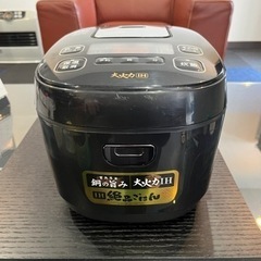 アイリスオーヤマ　大火力IH 2019年製　5.5合炊き　炊飯器...